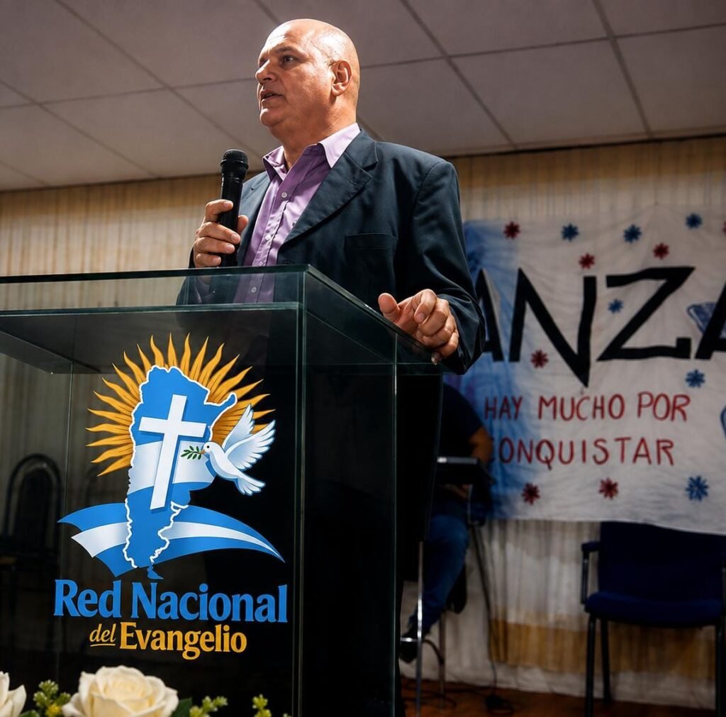 Presidente de la RNDE Ap. Walter Enrique